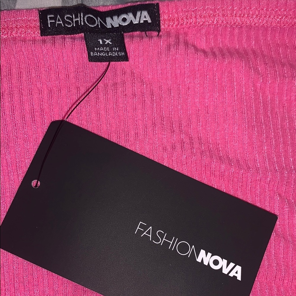 Fashion Nova 1X soft and stretchy ribbed  Vibrant Pink Halter Tank Top - Picture 6 of 7